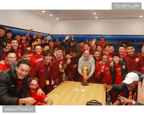 多特蒙德阵容困境与战术短板,当前赛季表现波动对争冠形势产生影响 多特蒙德阵容困境与战术短板,当前赛季表现波动对争冠形势产生影响