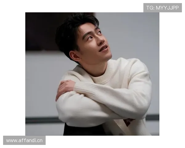 王昶家的冰箱里只有蛋白粉和冰水